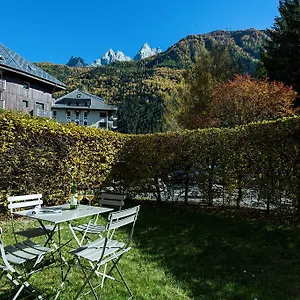 Apartment Triolet Jardin - Garden With Mont Blanc Views, Chamonix